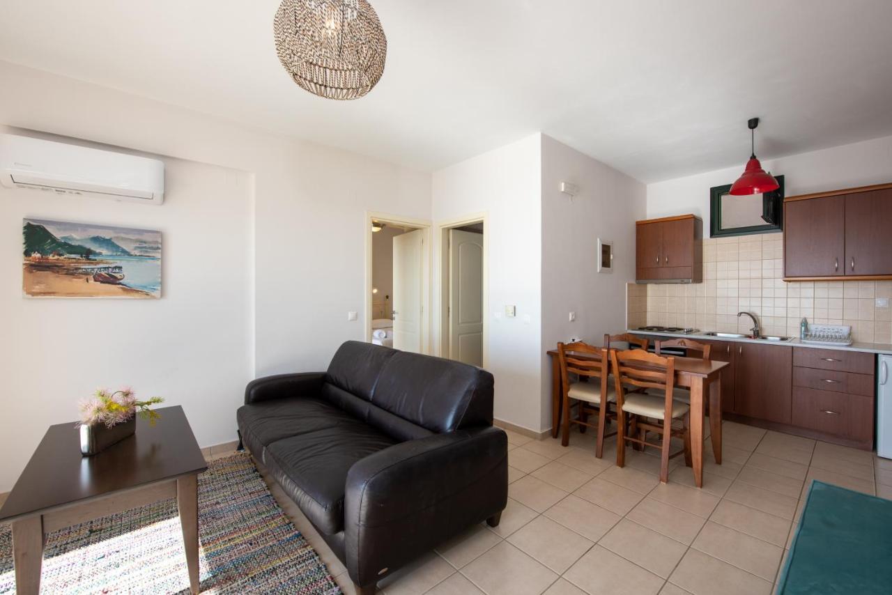 Portela Apartments Kastri Keratókambos Eksteriør bilde